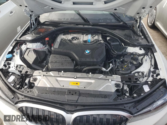2024 BMW 3 Series 330e with VIN 3MW39FF09R8E27710, listed as a Copart auction lot 74666324 with 0 mi miles and Non Repairable. Bid and sale history available at carsss.com. Image 11.