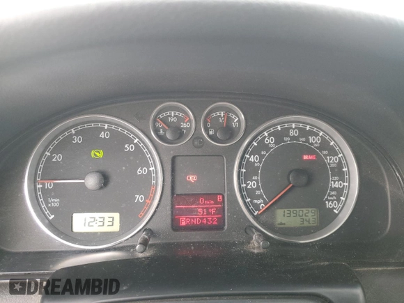 2003 Volkswagen Passat GLX z VIN WVWYH63B93E307461, wystawiony jako Copart lot #81961384 z przebiegiem 139 029 mil mil oraz Szkoda całkowita • Salvage title. Historia ofert i sprzedaży dostępna na DreamBid. Obrazek 9.