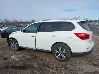 2018 Nissan Pathfinder SV z VIN 5N1DR2MM3JC661100, wystawiony jako IAAI lot #41539611 z przebiegiem 80 115 mil mil oraz . Historia ofert i sprzedaży dostępna na DreamBid. Obrazek 14.