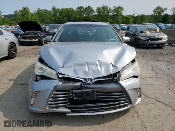 2015 Toyota Camry XLE z VIN 4T4BF1FK2FR512934, wystawiony jako Copart lot #59478725 z przebiegiem 165 935 mil mil oraz Szkoda całkowita • Salvage title. Historia ofert i sprzedaży dostępna na DreamBid. Obrazek 5.