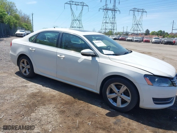 2012 Volkswagen Passat SE w/Sunroof with VIN 1VWBH7A39CC097668, listed as a IAAI auction lot 42100044 with 126,637 mi miles. Bid and sale history available at carsss.com. Image 1.