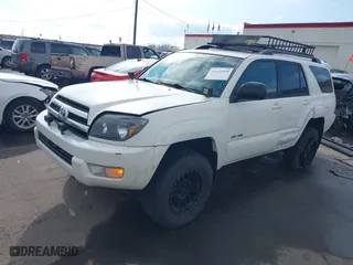2005 Toyota 4Runner SR5 with VIN JTEBU14R750073185, listed as a IAAI auction lot 41618999 with 196,126 mi miles. Bid and sale history available at carsss.com. Image 2.