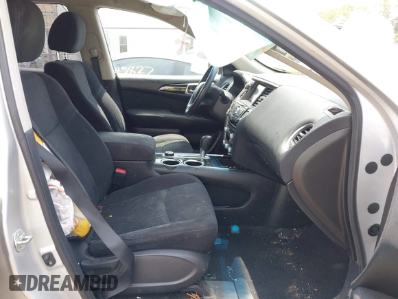 2015 Nissan Pathfinder Platinum with VIN 5N1AR2MM4FC696576, listed as a IAAI auction lot 42501667 with 248,268 mi miles and . Bid and sale history available at DreamBid. Image 5.