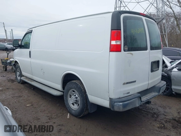 2018 Chevrolet Express Cargo Van with VIN 1GCWGAFG0J1904474, listed as a IAAI auction lot 41467432 with 54,996 mi miles. Bid and sale history available at carsss.com. Image 3.