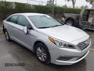 2015 Hyundai Sonata SE z VIN 5NPE24AF8FH046150, wystawiony jako IAAI lot #41291206 z przebiegiem Nie podano mil oraz . Historia ofert i sprzedaży dostępna na DreamBid. Obrazek 1.