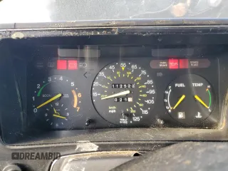 1987 Saab 900 z VIN YS3AK35D8H2020243, wystawiony jako Copart lot #47843125 z przebiegiem 112 526 mil mil oraz Tytuł czysty. Historia ofert i sprzedaży dostępna na DreamBid. Obrazek 9.