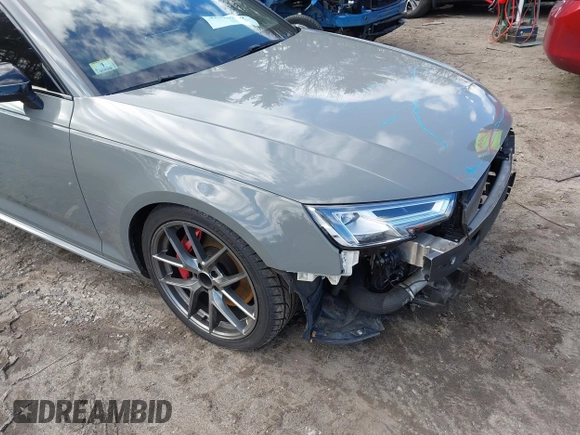 2019 Audi S4 Premium Plus z VIN WAUB4AF49KA003745, wystawiony jako IAAI lot #42010170 z przebiegiem 56 238 mil mil oraz . Historia ofert i sprzedaży dostępna na DreamBid. Obrazek 17.