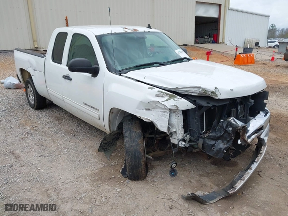 2012 Chevrolet Silverado 1500 LT with VIN 1GCRCSE01CZ180933, listed as a IAAI auction lot 41784055 with 235,310 mi miles. Bid and sale history available at carsss.com. Image 1.
