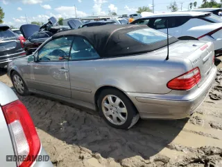 2003 Mercedes-Benz CLK-Class 3.2L with VIN WDBLK65G63T142435, listed as a Copart auction lot 73847554 with 0 mi miles and Salvage Title. Bid and sale history available at carsss.com. Image 2.