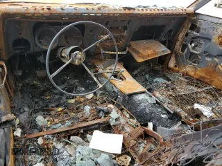 1968 Pontiac Firebird z VIN 22378U175785, wystawiony jako Copart lot #80326554 z przebiegiem Nie podano mil oraz Nie do naprawy. Historia ofert i sprzedaży dostępna na DreamBid. Obrazek 8.