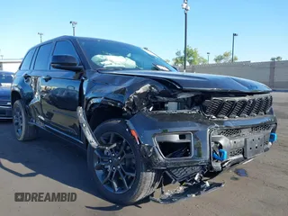 2024 Jeep Grand Cherokee with VIN 1C4RJYB6XR8612970, listed as a IAAI auction lot 42324488 with 5,701 mi miles and . Bid and sale history available at DreamBid. Image 6.