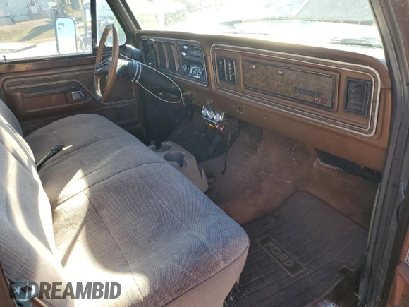 1978 Ford F-250 с VIN F25SNBE1848, выставлен на аукционе Copart как лот 87716155 с пробегом 74 992 миль миль и Списание • Salvage title. История ставок и продаж доступна на DreamBid. Изображение 8.