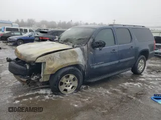 2008 Chevrolet Suburban LT w/2LT with VIN 1GNFK163X8R109074, listed as a Copart auction lot 44274275 with 0 mi miles and Salvage Title. Bid and sale history available at carsss.com. Image 1.