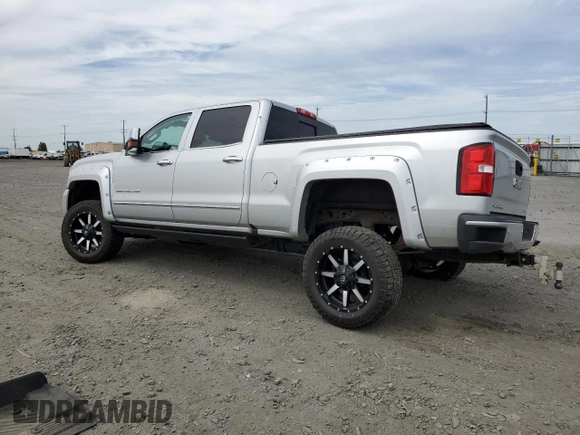 2018 GMC Sierra 2500HD Denali z VIN 1GT12UEY3JF257611, wystawiony jako Copart lot #56377575 z przebiegiem 94 325 mil mil oraz Szkoda całkowita • Salvage title. Historia ofert i sprzedaży dostępna na DreamBid. Obrazek 2.