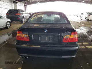 2003 BMW 3 Series 325i with VIN WBAAZ33433PH33374, listed as a Copart auction lot 85569644 with 200,127 mi miles and Clean Title. Bid and sale history available at carsss.com. Image 6.