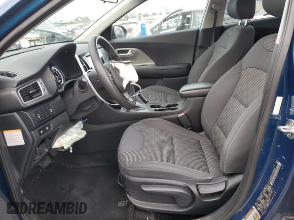 2017 Kia Niro LX with VIN KNDCB3LC7H5096920, listed as a Copart auction lot 44117755 with 104,808 mi miles and Salvage Title. Bid and sale history available at carsss.com. Image 7.