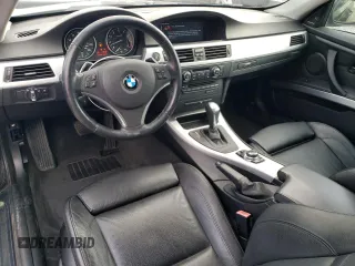 2011 BMW 3 Series 335i xDrive с VIN WBAKF9C51BE262129, выставлен на аукционе Copart как лот 52133195 с пробегом 99 942 миль миль и Чистый • Clean title. История ставок и продаж доступна на DreamBid. Изображение 8.