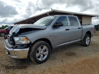2021 Ram 1500 Tradesman z VIN 3C6RR7KT3MG670549, wystawiony jako Copart lot #58980155 z przebiegiem 51 071 mil mil oraz Szkoda całkowita • Salvage title. Historia ofert i sprzedaży dostępna na DreamBid. Obrazek 1.