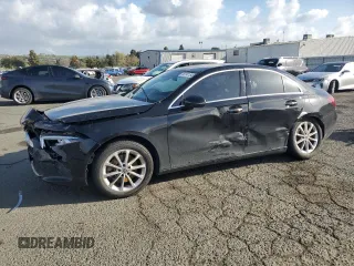 2019 Mercedes-Benz A 220 z VIN WDD3G4EB9KW029061, wystawiony jako Copart lot #50741545 z przebiegiem 65 267 mil mil oraz Szkody całkowita. Historia ofert i sprzedaży dostępna na DreamBid. Obrazek 1.