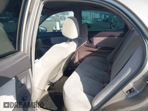 2004 Kia Spectra LX with VIN KNAFE122145013930, listed as a IAAI auction lot 41627031 with 93,565 mi miles. Bid and sale history available at carsss.com. Image 8.