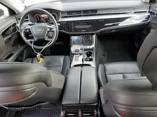 2020 Audi A8 z VIN WAU8EAF84LN004211, wystawiony jako Copart lot #53280765 z przebiegiem 66 930 mil mil oraz Szkoda całkowita • Salvage title. Historia ofert i sprzedaży dostępna na DreamBid. Obrazek 8.
