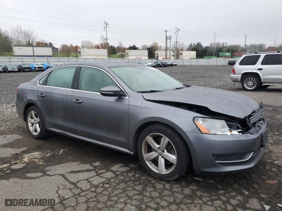 2012 Volkswagen Passat SE with VIN 1VWBP7A3XCC040866, listed as a Copart auction lot 82473374 with 157,391 mi miles and Salvage Title. Bid and sale history available at carsss.com. Image 4.