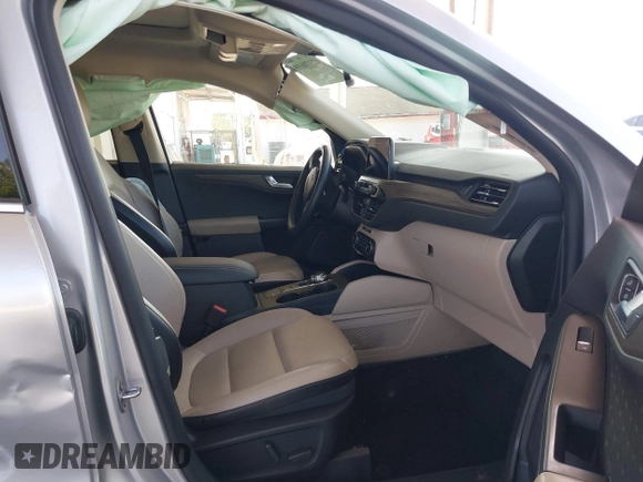 2020 Ford Escape Titanium с VIN 1FMCU9J92LUB28137, выставлен на аукционе IAAI как лот 42370699 с пробегом 53 253 миль миль и . История ставок и продаж доступна на DreamBid. Изображение 5.