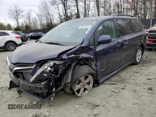 2018 Toyota Sienna LE Auto Access Seat with VIN 5TDKZ3DC8JS919442, listed as a Copart auction lot 46912425 with 0 mi miles and Salvage Title. Bid and sale history available at carsss.com. Image 1.