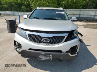 2013 Kia Sorento EX с VIN 5XYKU4A62DG373984, выставлен на аукционе Copart как лот 60425795 с пробегом 180 007 миль миль и Списание • Salvage title. История ставок и продаж доступна на DreamBid. Изображение 5.