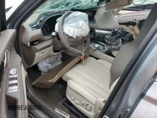 2024 Genesis GV80 z VIN KMUHCESC9RU192200, wystawiony jako Copart lot #44565085 z przebiegiem Nie podano mil oraz Nie do naprawy • Non repairable. Historia ofert i sprzedaży dostępna na DreamBid. Obrazek 8.