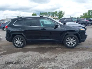 2017 Jeep Cherokee Limited z VIN 1C4PJMDS4HD223760, wystawiony jako IAAI lot #42300398 z przebiegiem 85 981 mil mil oraz . Historia ofert i sprzedaży dostępna na DreamBid. Obrazek 13.