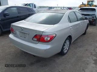 2004 Lexus ES 330 with VIN JTHBA30G445008940, listed as a IAAI auction lot 42127832 with 158,915 mi miles. Bid and sale history available at carsss.com. Image 4.
