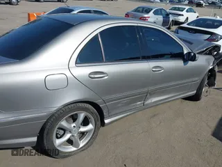 2006 Mercedes-Benz C 230 Sport с VIN WDBRF52H76A867404, выставлен на аукционе IAAI как лот 42217695 с пробегом 117 558 миль миль и . История ставок и продаж доступна на DreamBid. Изображение 20.