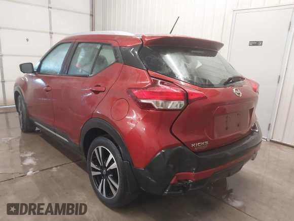 2019 Nissan Kicks SV with VIN 3N1CP5CU3KL482928, listed as a IAAI auction lot 41580205 with 43,944 mi miles. Bid and sale history available at carsss.com. Image 3.