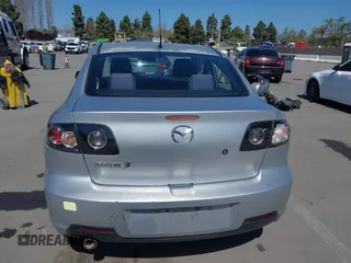 2008 Mazda 3 i Touring with VIN JM1BK12GX81184839, listed as a IAAI auction lot 41969238 with 197,387 mi miles and . Bid and sale history available at carsss.com. Image 16.