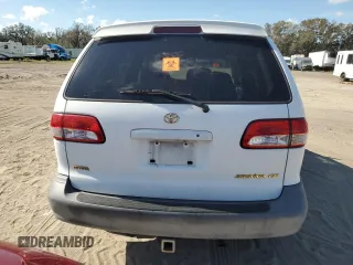 2001 Toyota Sienna CE with VIN 4T3ZF19C71U347363, listed as a Copart auction lot 77733724 with 218,412 mi miles and Non Repairable. Bid and sale history available at carsss.com. Image 6.