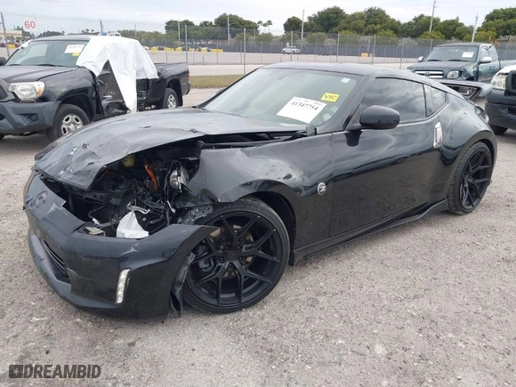 2020 Nissan 370Z Coupe Sport Touring with VIN JN1AZ4EH4LM822624, listed as a IAAI auction lot 41347754 with 30996 miles. Bid and sale history available at carsss.com. Image 2.