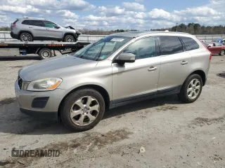 2013 Volvo XC60 3.2L with VIN YV4940DZ2D2418166, listed as a Copart auction lot 50893545 with 248,609 mi miles and Clean Title. Bid and sale history available at carsss.com. Image 1.