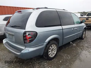 2003 Chrysler Town & Country LX with VIN 2C4GP44L53R209654, listed as a IAAI auction lot 41305673 with 258,070 mi miles and . Bid and sale history available at DreamBid. Image 4.