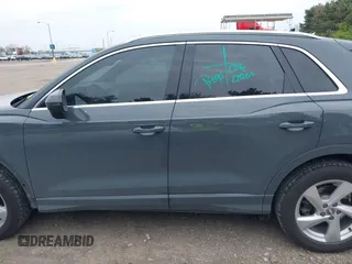 2020 Audi Q3 Premium z VIN WA1AECF36L1083306, wystawiony jako IAAI lot #42070799 z przebiegiem 47 610 mil mil oraz . Historia ofert i sprzedaży dostępna na DreamBid. Obrazek 15.