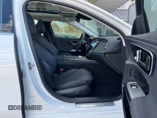 2025 Mercedes-Benz E 350 with VIN W1KLF4HB9SA111397, listed as a Copart auction lot 48554255 with 50 mi miles and Clean Title. Bid and sale history available at DreamBid. Image 5.