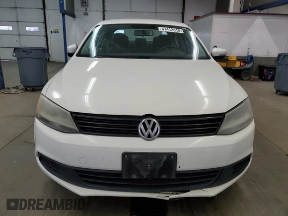 2011 Volkswagen Jetta SE with VIN 3VWDZ7AJ8BM367782, listed as a Copart auction lot 47412815 with 154,475 mi miles and Clean title. Bid and sale history available at DreamBid. Image 5.
