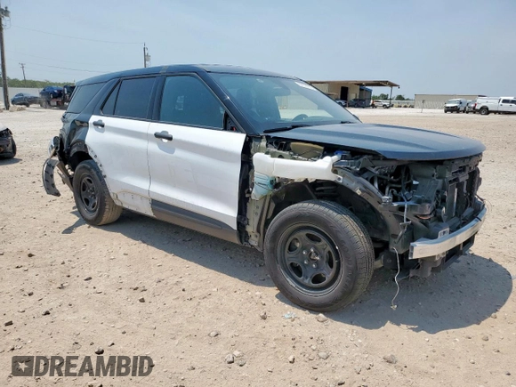 2022 Ford Police Interceptor Utility z VIN 1FM5K8AB3NGA47743, wystawiony jako Copart lot #57174145 z przebiegiem 71 935 mil mil oraz Czysty tytuł • Clean title. Historia ofert i sprzedaży dostępna na DreamBid. Obrazek 4.