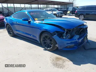 2017 Ford Mustang EcoBoost z VIN 1FA6P8TH2H5323038, wystawiony jako IAAI lot #41856570 z przebiegiem 95 799 mil mil oraz . Historia ofert i sprzedaży dostępna na DreamBid. Obrazek 1.