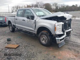 2024 Ford F-250 XL z VIN 1FT7W2BT0RED97130, wystawiony jako IAAI lot #41706600 z przebiegiem 17 269 mil mil oraz . Historia ofert i sprzedaży dostępna na DreamBid. Obrazek 1.