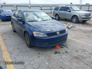 2012 Volkswagen Jetta SE with VIN 3VWDX7AJ9CM353302, listed as a IAAI auction lot 42617772 with 226,547 mi miles and . Bid and sale history available at DreamBid. Image 1.