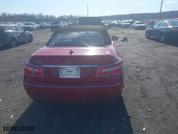 2011 Mercedes-Benz E-Class E 350 with VIN WDDKK5GF2BF071961, listed as a IAAI auction lot 41428712 with 148,114 mi miles. Bid and sale history available at carsss.com. Image 16.