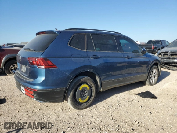 2020 Volkswagen Tiguan S z VIN 3VV1B7AX2LM059587, wystawiony jako Copart lot #48564695 z przebiegiem 178 661 mil mil oraz Czysty tytuł • Clean title. Historia ofert i sprzedaży dostępna na DreamBid. Obrazek 3.