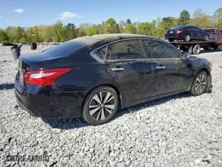 2018 Nissan Altima 2.5 SV with VIN 1N4AL3AP1JC168437, listed as a Copart auction lot 53108265 with 99,713 mi miles and Clean Title. Bid and sale history available at carsss.com. Image 3.