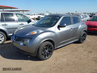 2011 Nissan Juke SL with VIN JN8AF5MV6BT010463, listed as a IAAI auction lot 42003818 with 105,093 mi miles. Bid and sale history available at carsss.com. Image 2.
